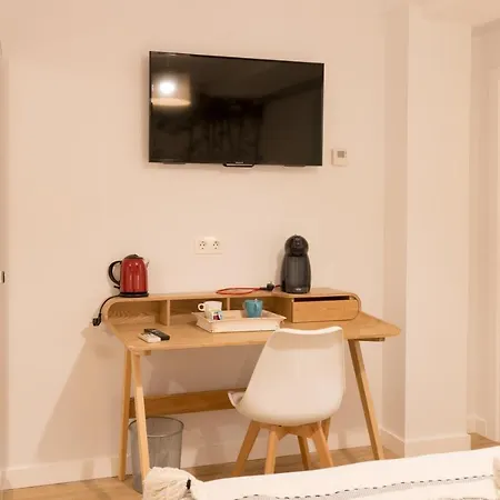 Art Staynnapartments 2*