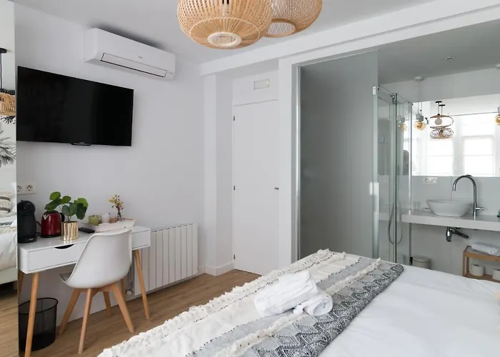 Гостьовий будинок Art Staynnapartments